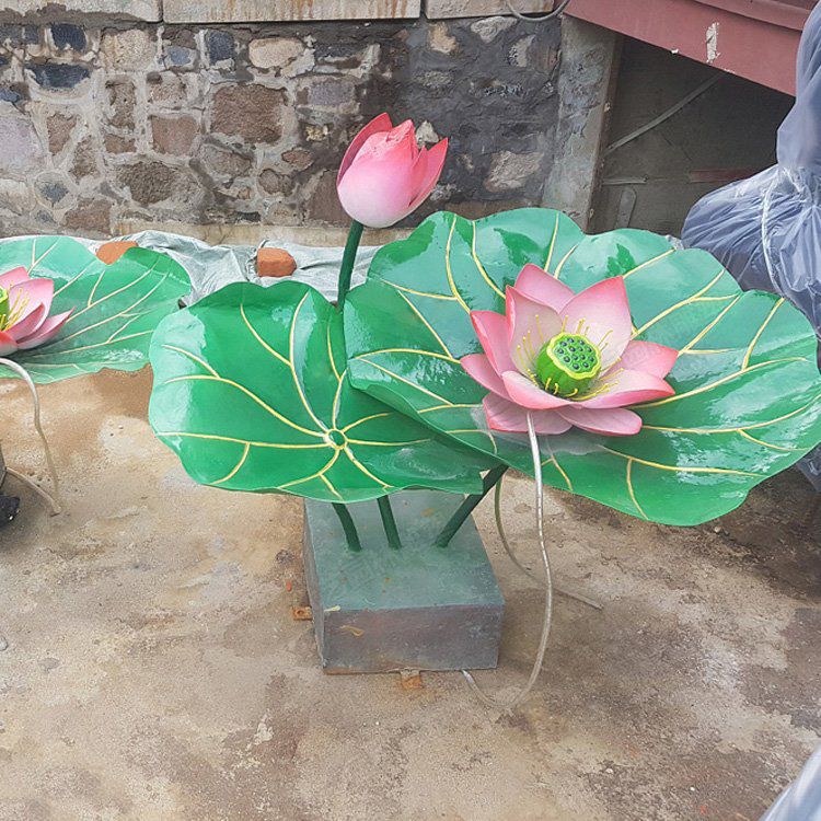 烤漆荷花雕塑制造商，室外軟裝，景觀荷花雕塑承接