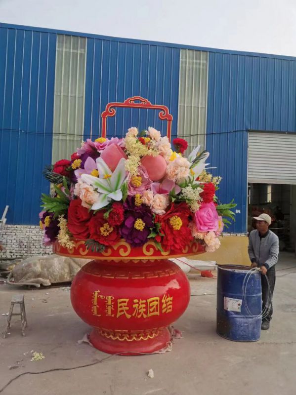 景觀花籃雕塑造型供需，廣場(chǎng)雕塑，城市廣場(chǎng)玻璃鋼花籃雕塑選用